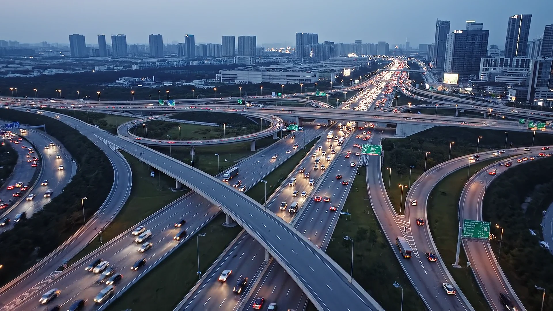 Traffic flowing through an interconnected urban highway network
